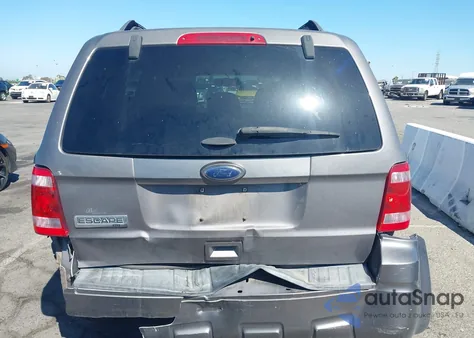 2012 Ford Escape Xlt z USA, uszkodzony, nr VIN 1FMCU0D74CKB44874